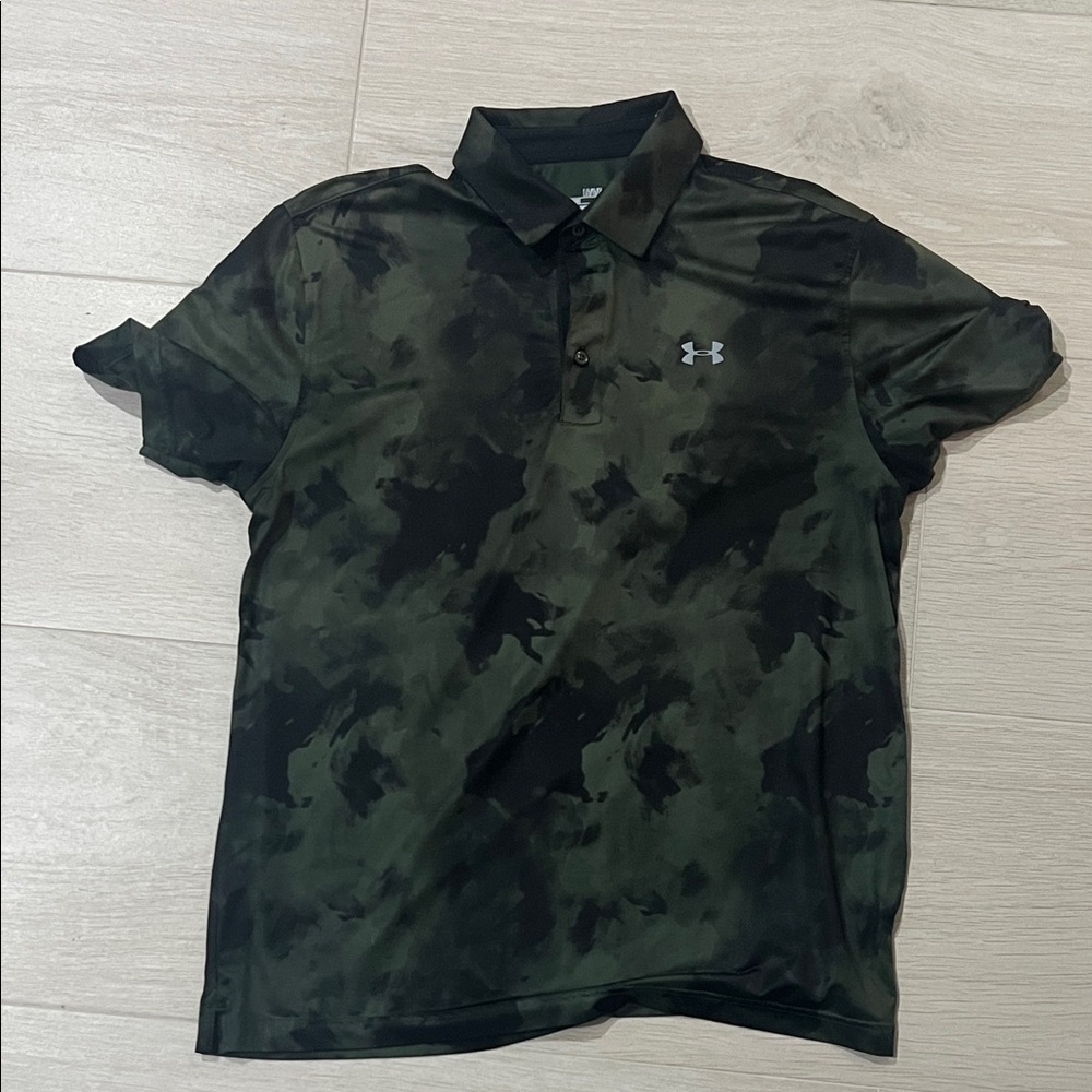 Under Armour Men’s Dark Green & Black Camo Performance Polo